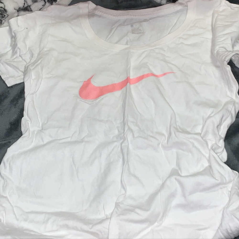 Nike t-shirt